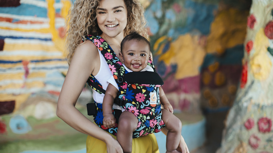 Новые поступления: эрго-рюкзаки и трикотажные слинги Ergobaby