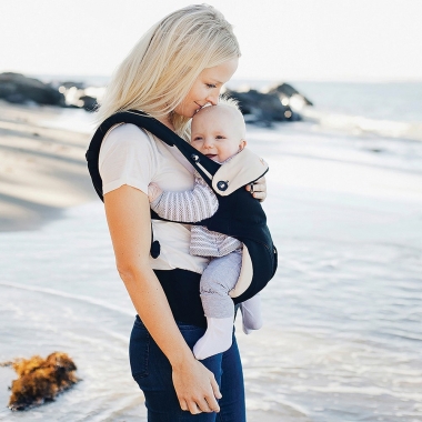 Комплект эргорюкзак Ergobaby 360 Bundle Of Joy - Black/Camel + вкладыш для новорожденных