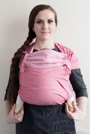 Май-слинг Tabatai красно-белые узорыМай-слинг Menkere красно-белые узоры