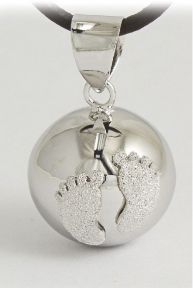 Кулон для беременных - мексиканский бола, серебряный с бриллиантовыми ножками