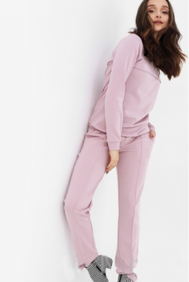 Костюм из плотной вискозы пудрово-розовый
