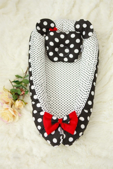 Гнездышко-кокон для новорожденных Babynest Minnie black dots