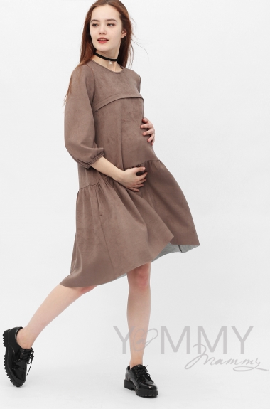 Замшевое платье для кормящих и беременных с воланом, серо-бежевое